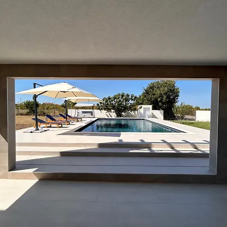 Vila Kotari